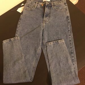 Sz 25 light blue high waisted “mom jeans” NWT